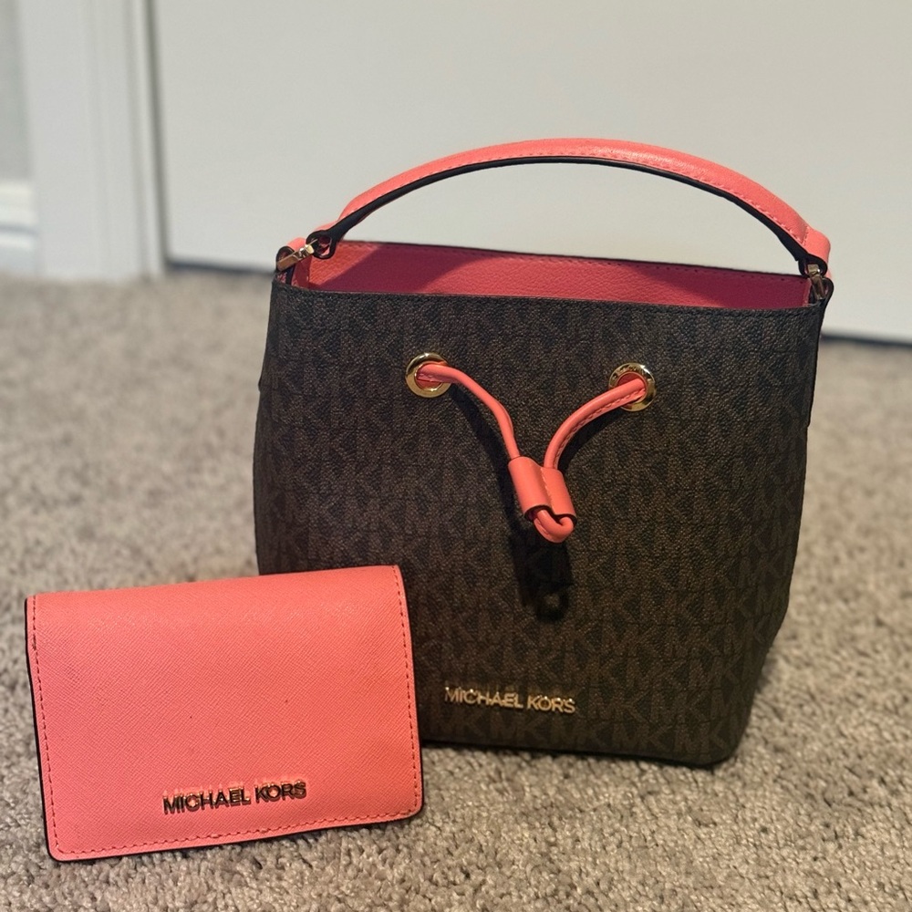 Michael Kors Pink and Brown Women's Bag Set